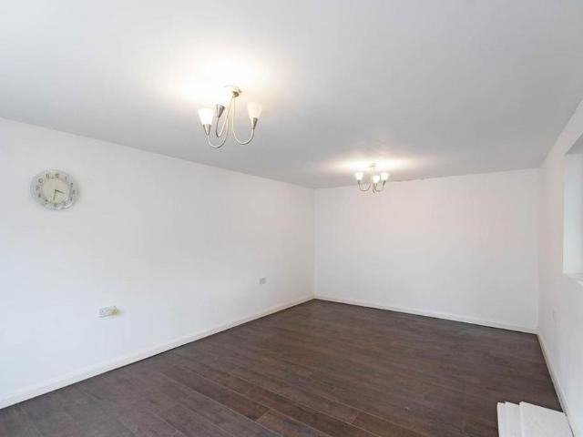 House for rent in Old Malden, Greater London