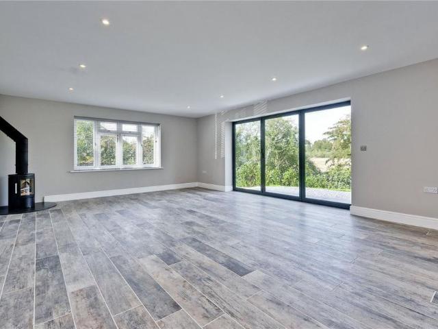 House for rent in Wrecclesham, Fole