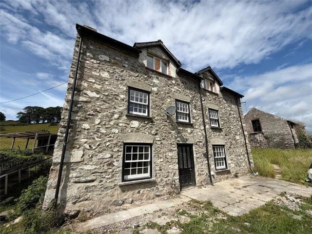 House for rent in Mochdre, Wales