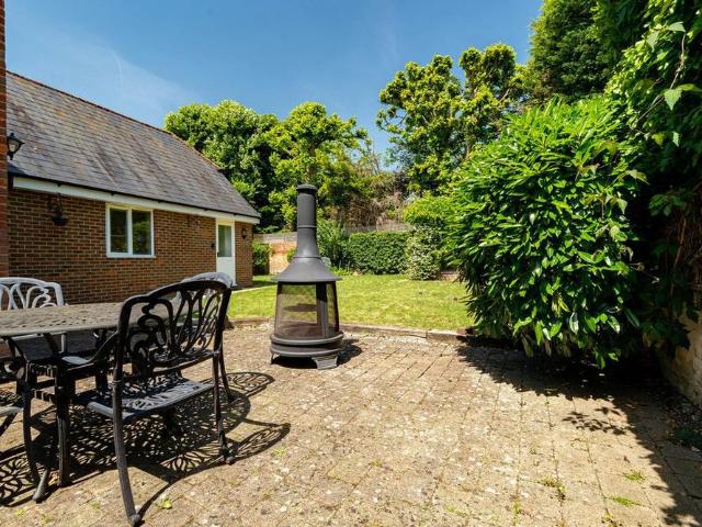 House for rent in Highway, Maidenhead