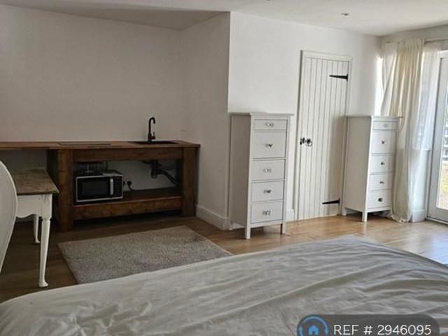 House for rent in Newton Longville, Buckinghamshire