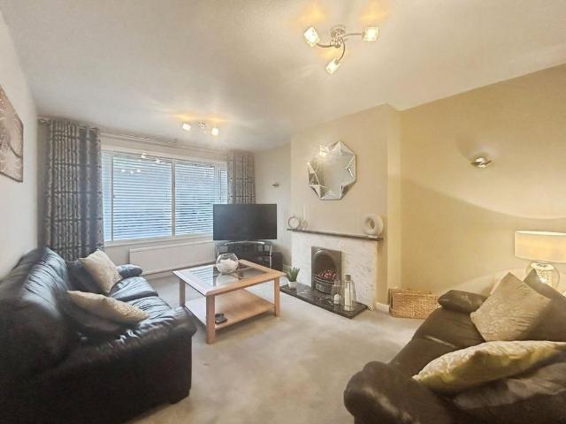 House for rent in Heald Green, Greater Manchester