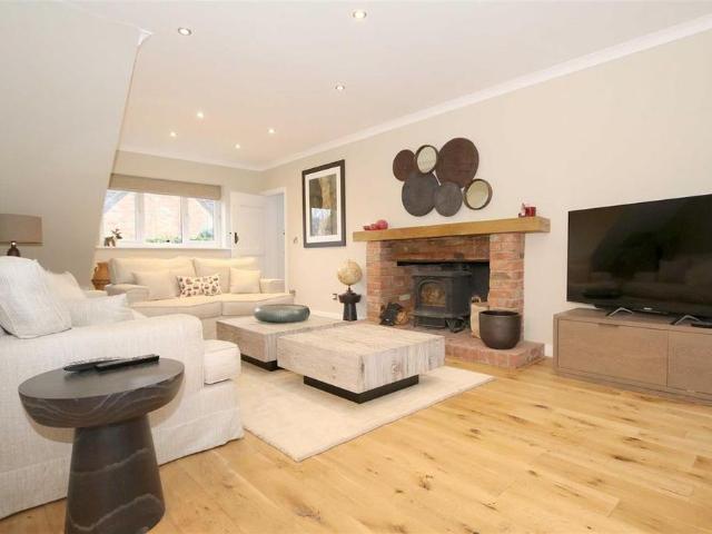 House for rent in Chearsley, Buckinghamshire