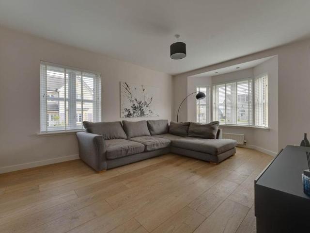 House for rent in Barrhead, Scotland