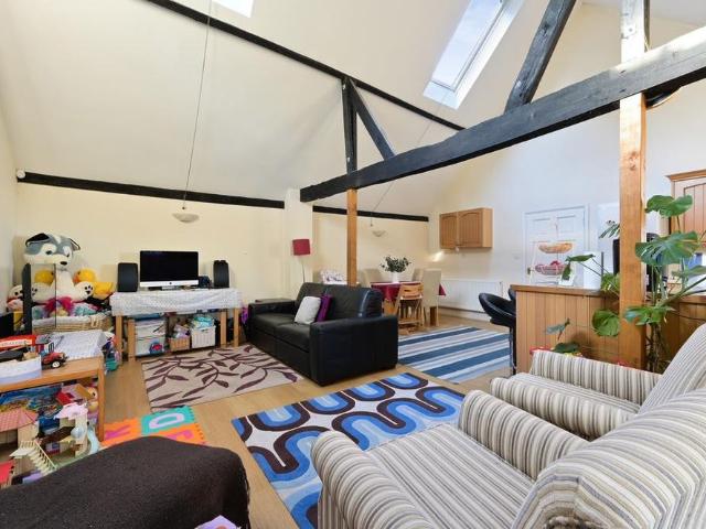 House for rent in Westborough, Surrey