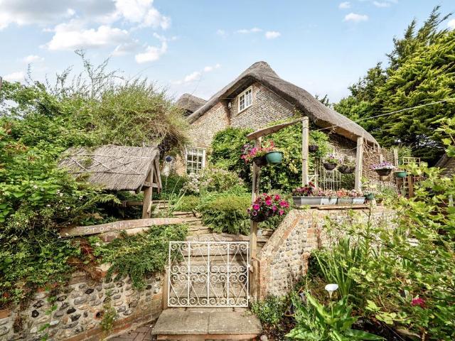 House for rent in Clapham, West Sussex