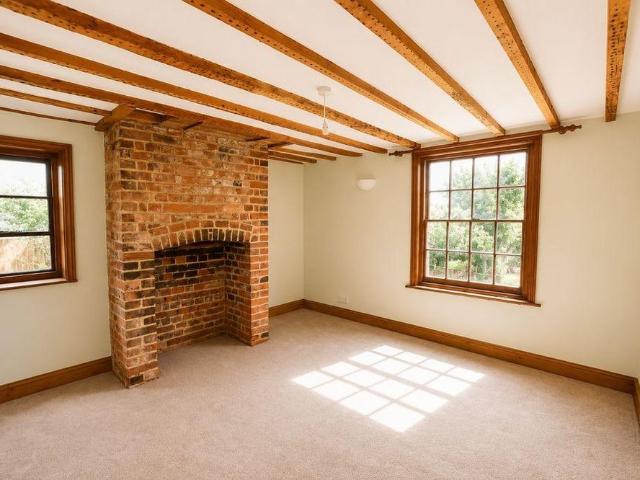 House for rent in Hollingbourne, Midway