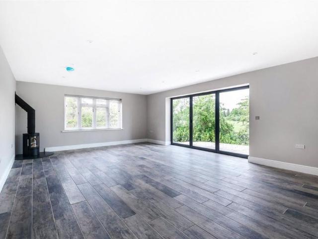 House for rent in Wrecclesham, Fole