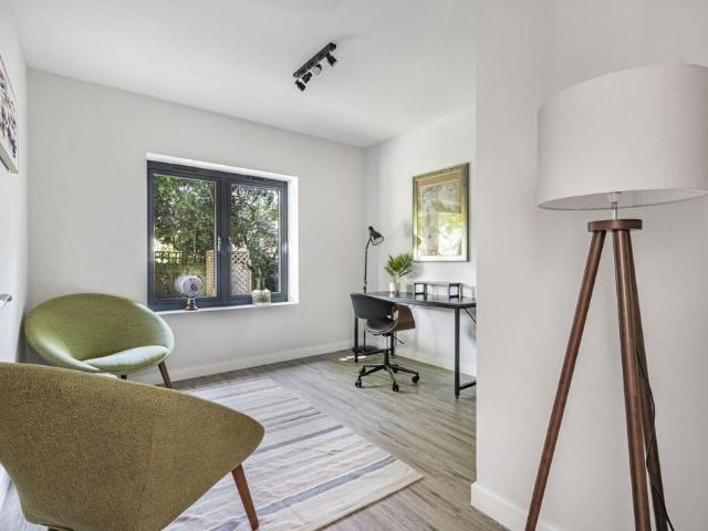 House for rent in Pachesham Park, Surrey