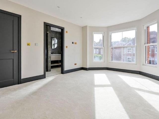 House for rent in Brookwood, Woking