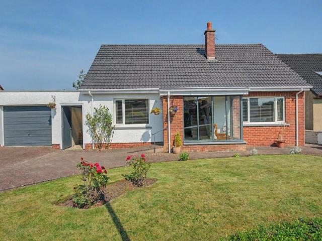 House for rent in Kilwinning, Scotland