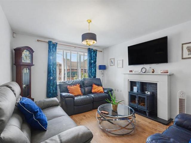 House for rent in Caldermill, East Midlands