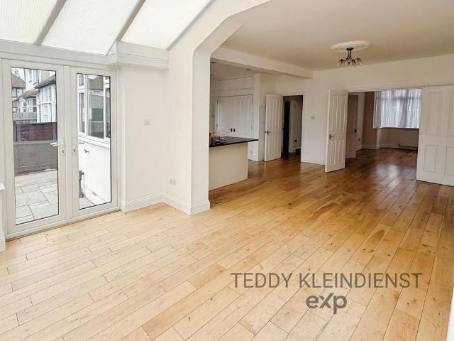 House for rent in Old Malden, Greater London