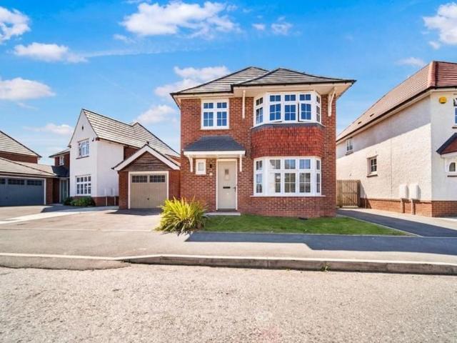 House for rent in Roby Mill, Lancashire