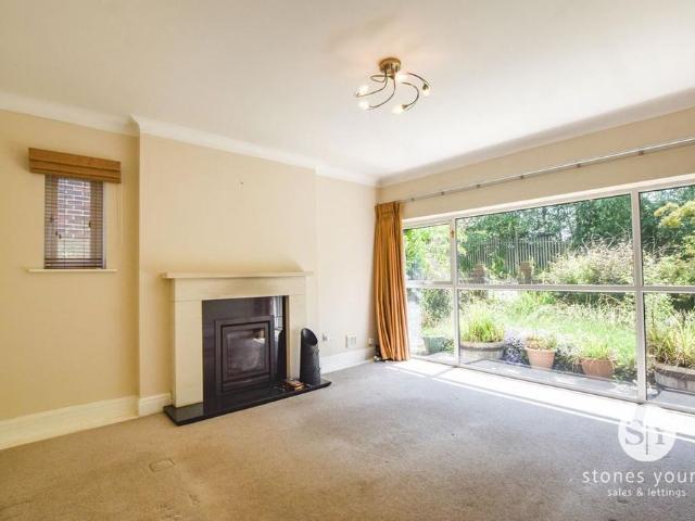 House for rent in Milnshaw, Backburn