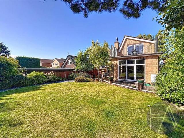House for rent in Meols Cop, Southport