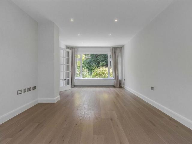 House for rent in Potters Bar, Hertsmere