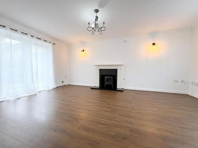 House for rent in Ynysawdre, Tondu