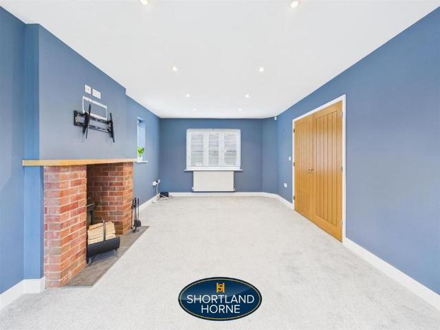 House for rent in Wood End, Gun Hill