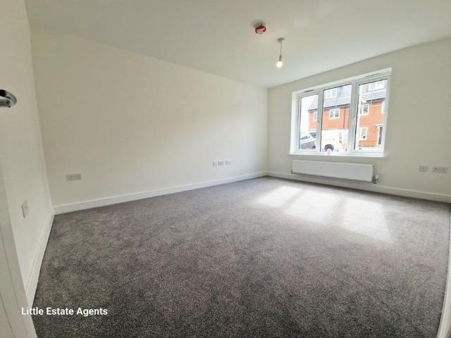 House for rent in Worsley Brow, St Helens