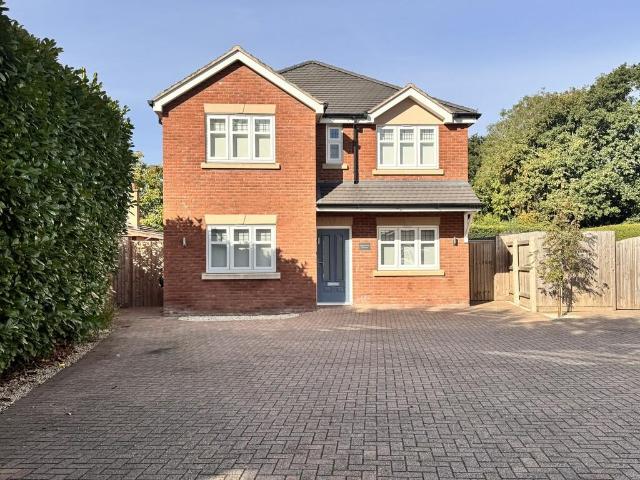 House for rent in Windy Arbour, Warwick