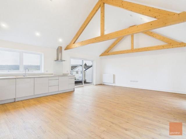 House for rent in Lanner, Cornwall