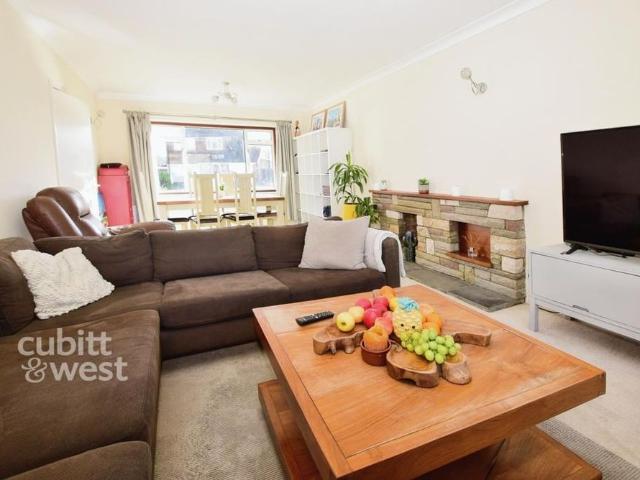 House for rent in Fole, Surrey