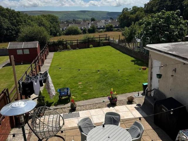 House for rent in Llanedi, Tycroes