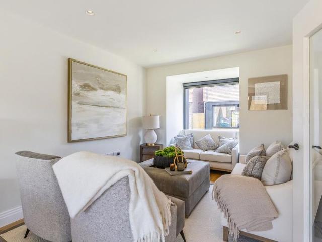 House for rent in Fole, Surrey