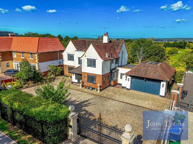 House for rent in Grange Hill, Epping Forest