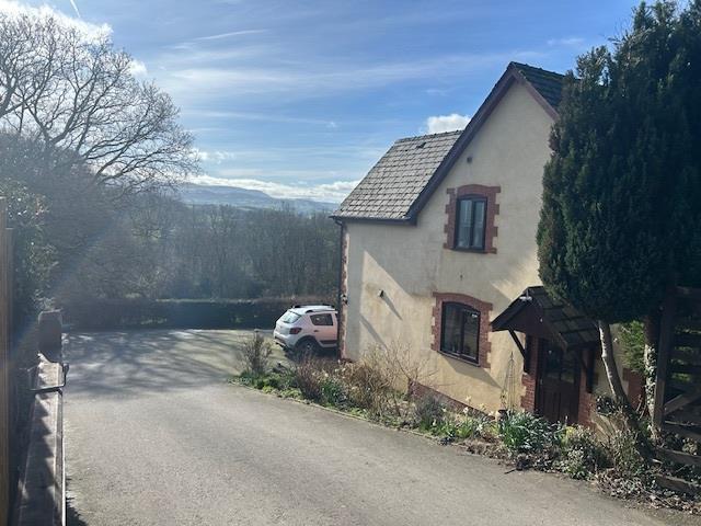 House for rent in Brilley