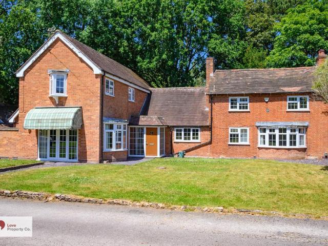House for rent in Green Close, West Midlands