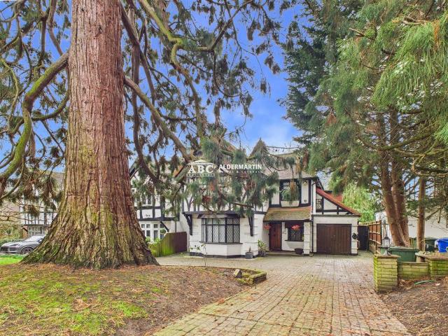 House for rent in Little Stanmore, Greater London