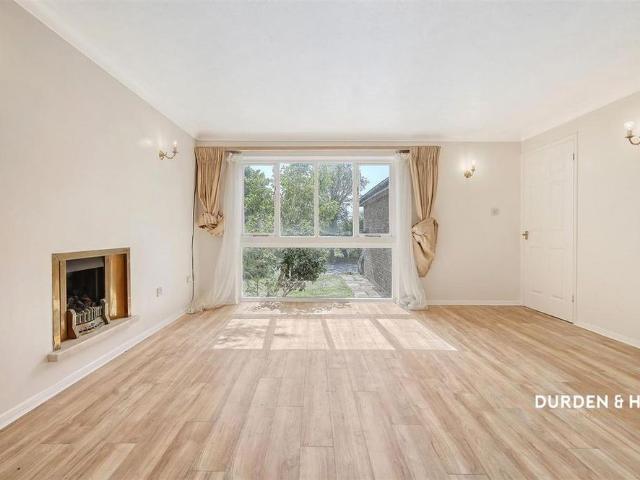 House for rent in Harold Hill, Greater London