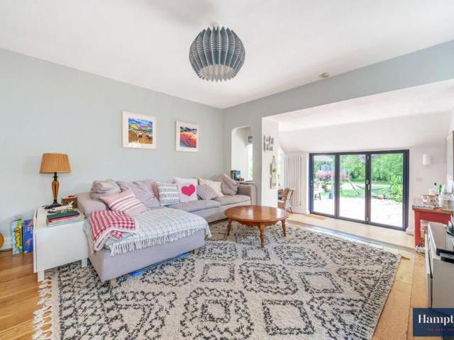 House for rent in Epsom, Surrey