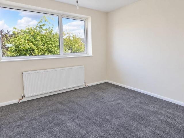 House for rent in Perryfields, West Sussex