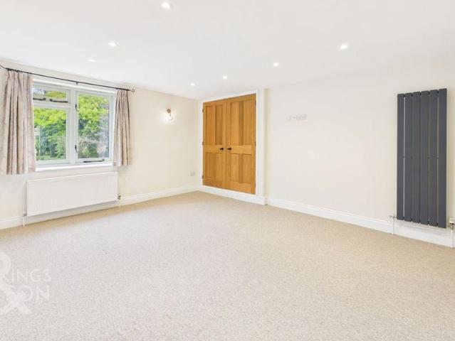 House for rent in Burgh St Peter, Norfolk