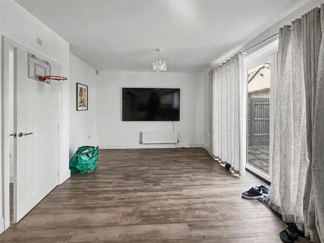 House for rent in Shinfield