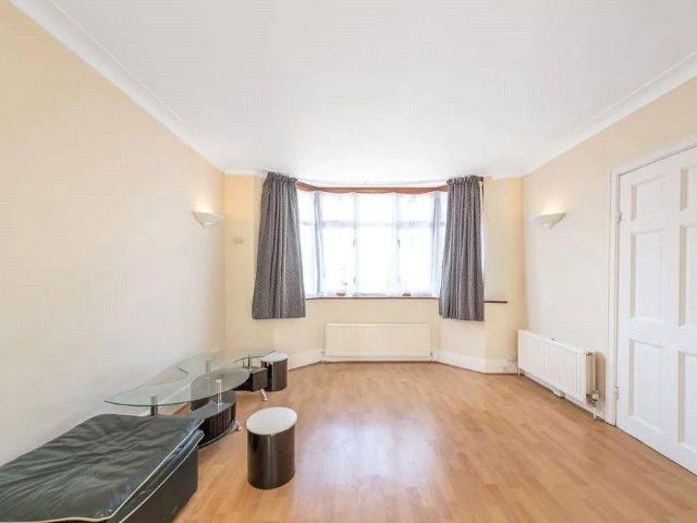 House for rent in London Borough of Barnet, Greater London