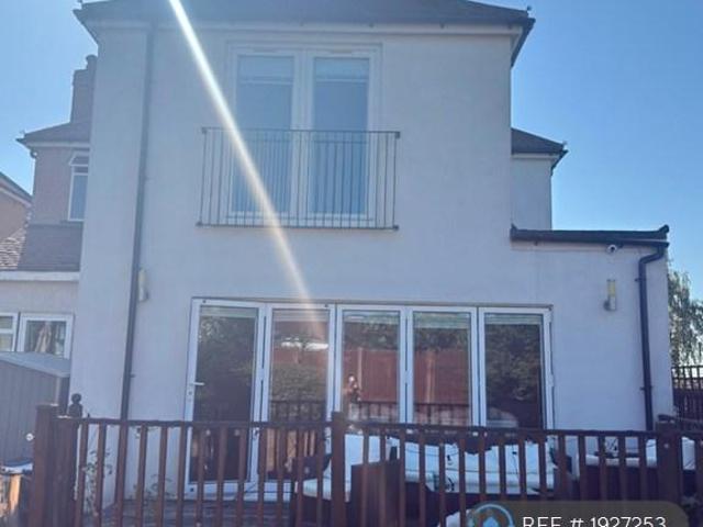 House for rent in Northwood, Greater London