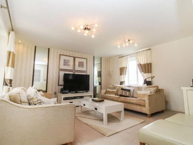 House for rent in Woodlands Park, Bedford