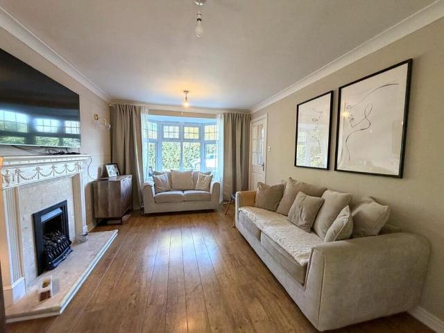 House for rent in Stretton, East Staffordshire