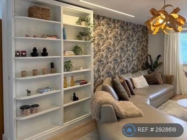 House for rent in Holme Valley, Brockholes