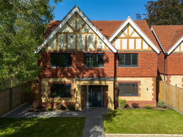 House for rent in Westborough, Surrey