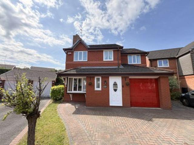 House for rent in Calderstones