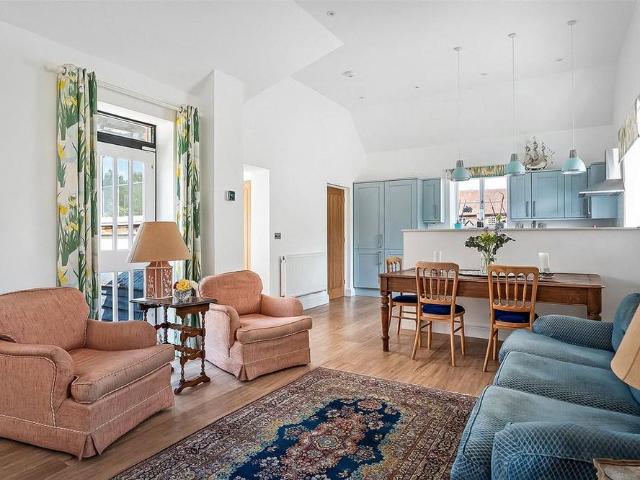 House for rent in Elstead, Waverley