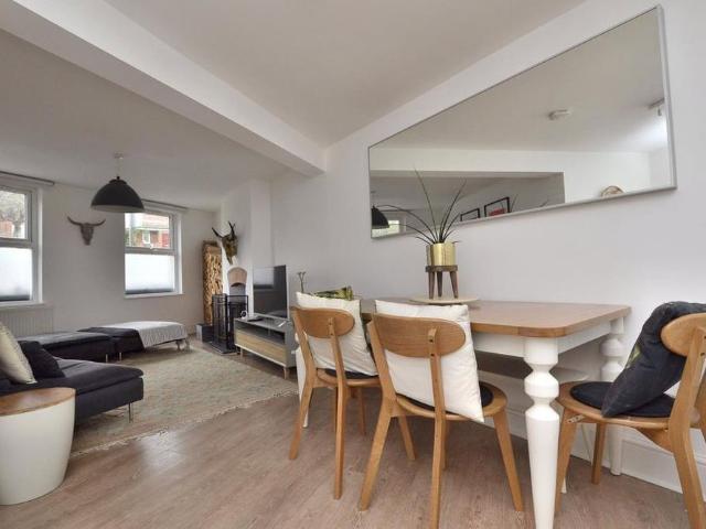 House for rent in Selsley, School House