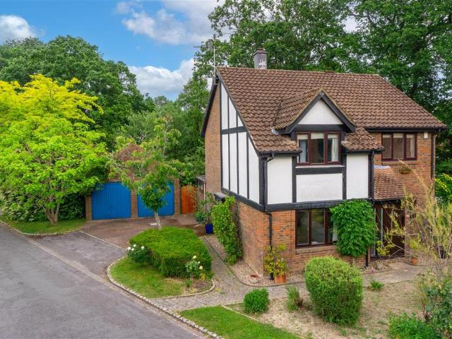 House for rent in Red Hill, Surrey