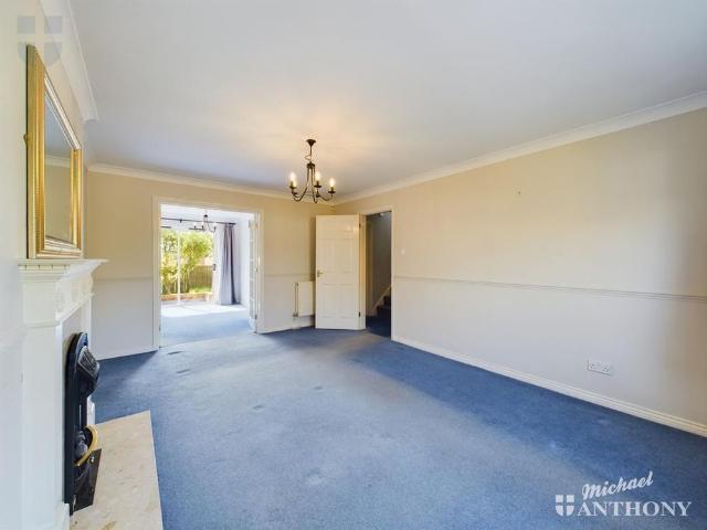 House for rent in Stone with Bishopstone and Hartwell, Stone