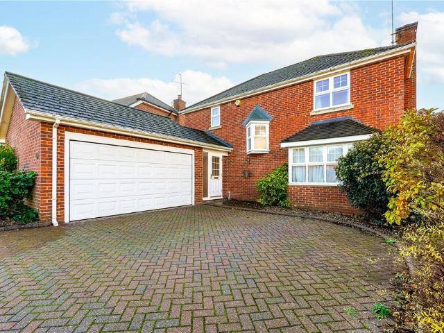 House for rent in Blackhills, Surrey